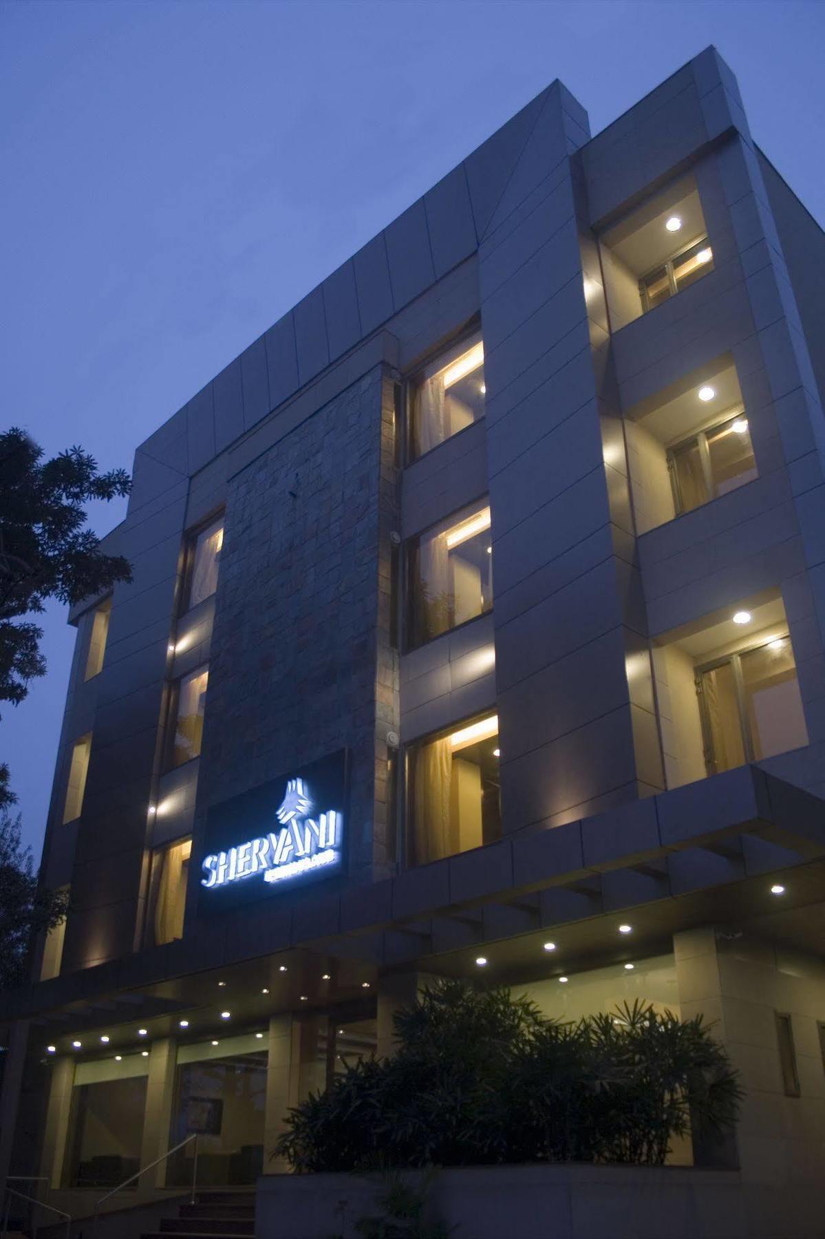Shervani Nehru Place Ню Делхи Екстериор снимка